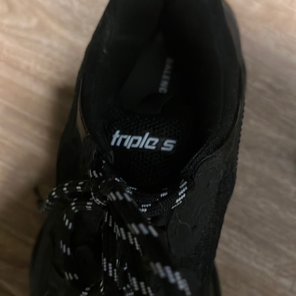 AUTHENTIC Balenciaga shoes - Picture 4 of 8